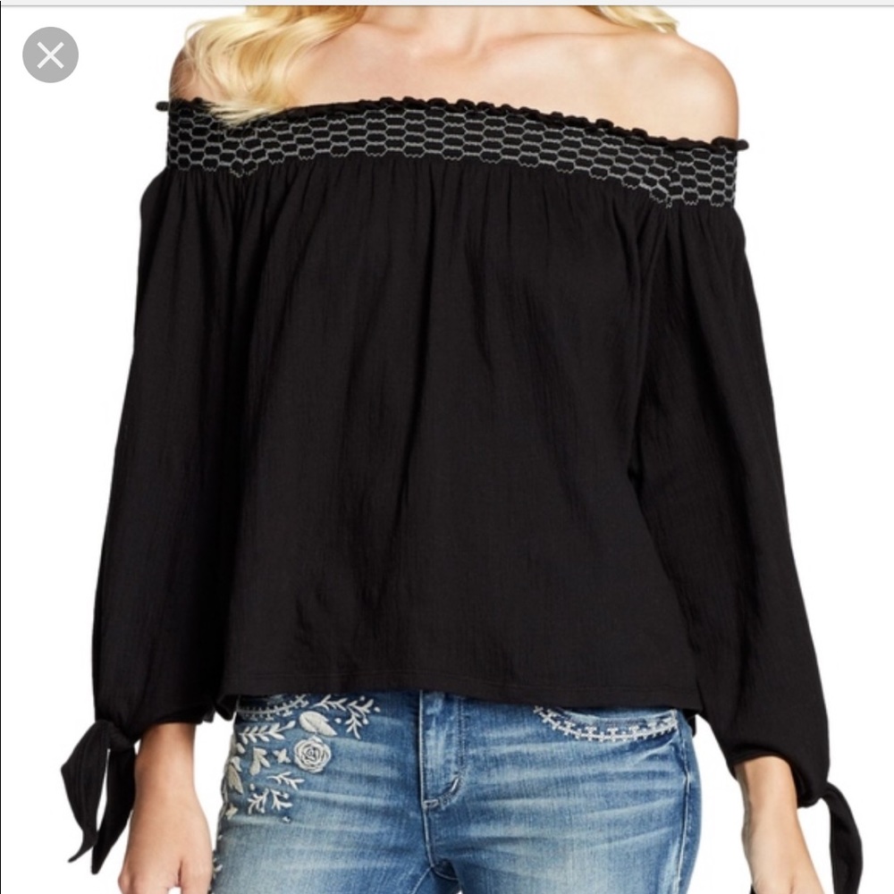 Jessica Simpson Off-the-Shoulder Top